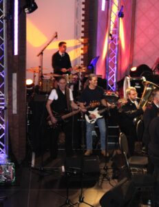 about minden jubilajubilaeumsveranstaltung 100 jahre musikzug der freiwilligen feuerwehr porta westfalica barkhausen das weihnachtskonzert 07.12.2025 07 12 2025 012 about minden jubilajubilaeumsveranstaltung 100 jahre musikzug der freiwilligen feuerwehr porta westfalica barkhausen das weihnachtskonzert 07.12.2025 07 12 2025 012