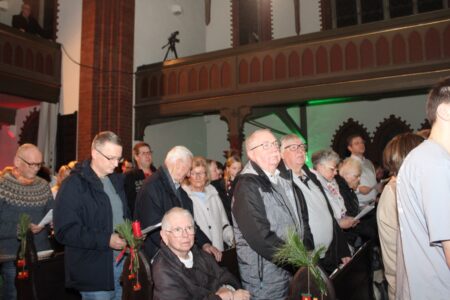 about minden jubilajubilaeumsveranstaltung 100 jahre musikzug der freiwilligen feuerwehr porta westfalica barkhausen das weihnachtskonzert 07.12.2025 07 12 2025 031 about minden jubilajubilaeumsveranstaltung 100 jahre musikzug der freiwilligen feuerwehr porta westfalica barkhausen das weihnachtskonzert 07.12.2025 07 12 2025 031