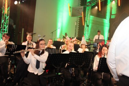 about minden jubilajubilaeumsveranstaltung 100 jahre musikzug der freiwilligen feuerwehr porta westfalica barkhausen das weihnachtskonzert 07.12.2025 07 12 2025 032 about minden jubilajubilaeumsveranstaltung 100 jahre musikzug der freiwilligen feuerwehr porta westfalica barkhausen das weihnachtskonzert 07.12.2025 07 12 2025 032